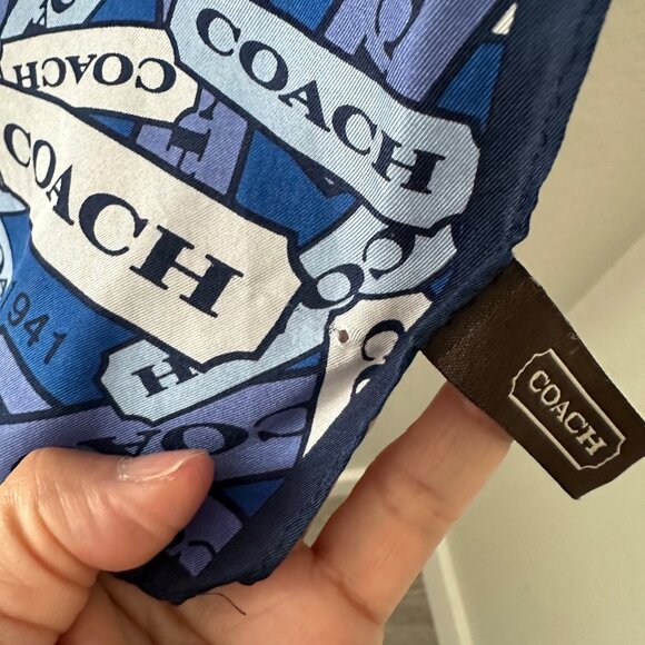 Coach Scarf Silk Blue Logo Luxurious Timeless Fancy O/S - Picture 5 of 5